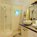 Apartman 100 Geneve Joli T2 Avec Place De Parking Privee *